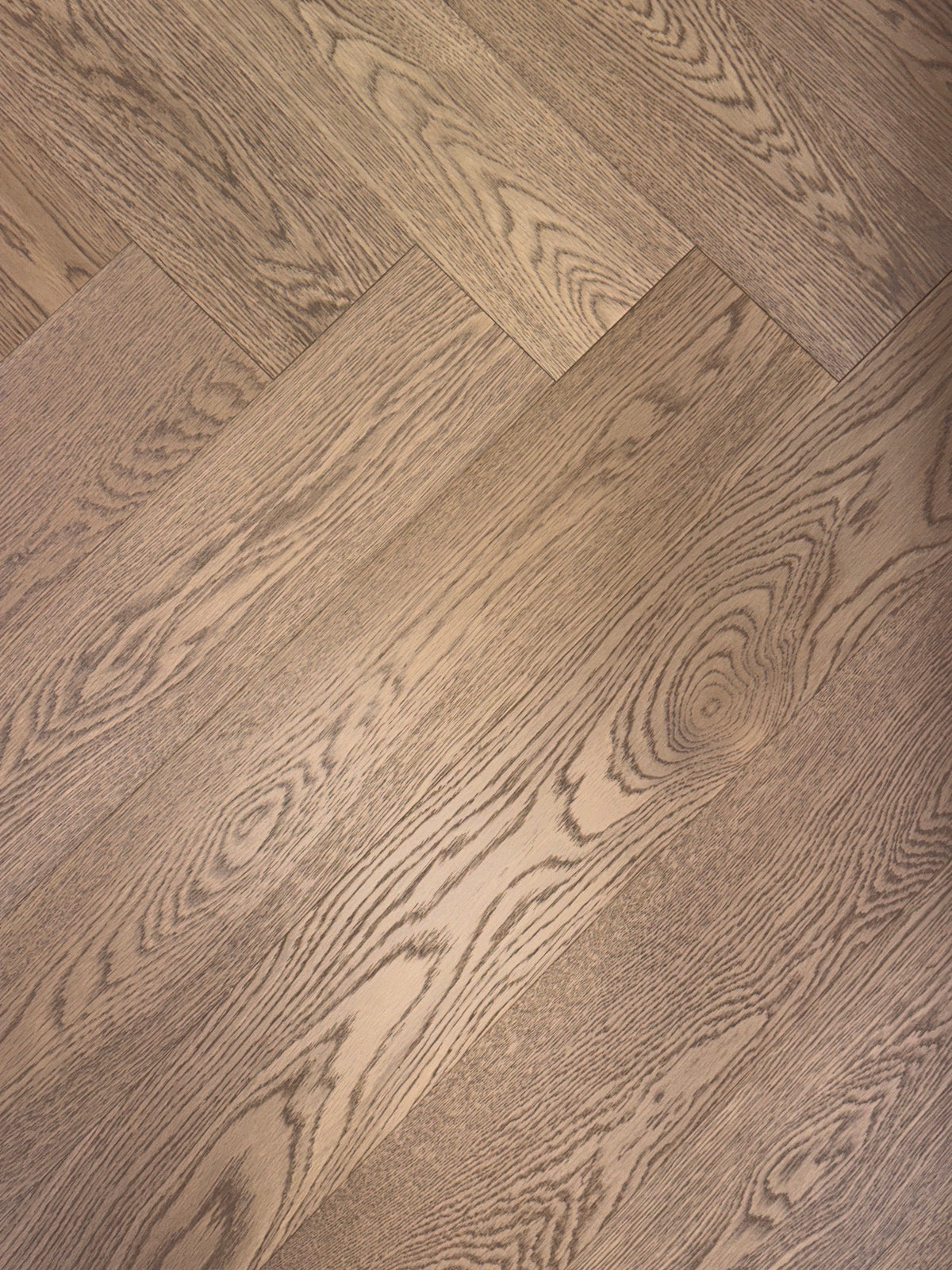 Duke 240 S001 | Herringbone